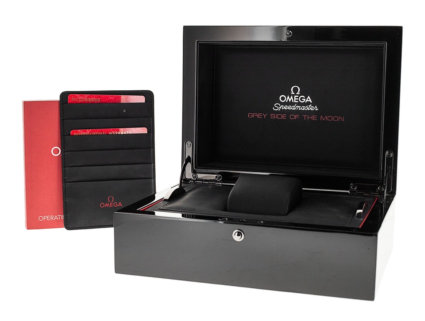 Omega Speedmaster Dark Side of the Moon 311.93.44.51.99.002 Image 5